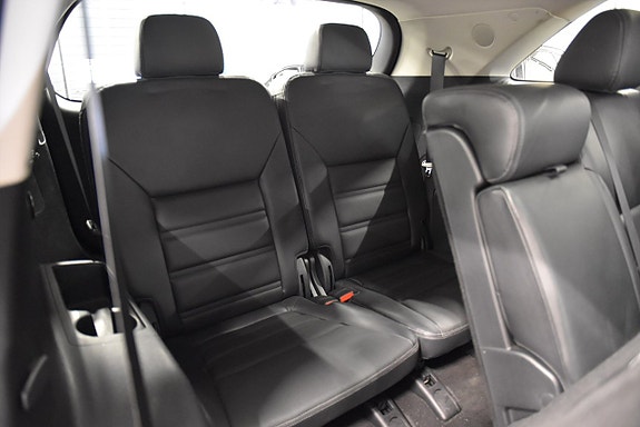 Kia Sorento 15 of 29
