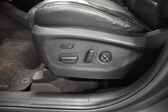 Kia Sorento 17 of 29