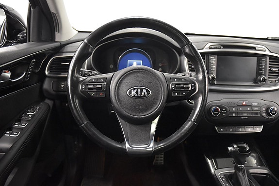 Kia Sorento 2 of 29