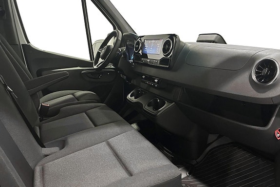 Mercedes-Benz Sprinter 208 15 of 21