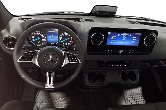 Mercedes-Benz Sprinter 208 16 of 21