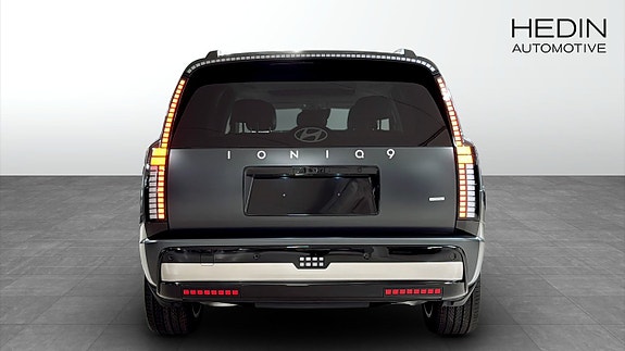 Hyundai Ioniq 9 7 of 13