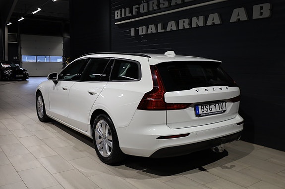 Volvo V60 4 of 16