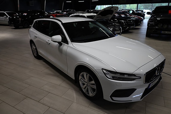 Volvo V60 7 of 16