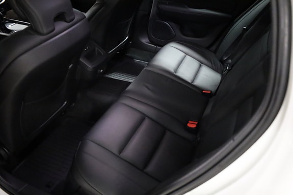 Volvo V60 10 of 16