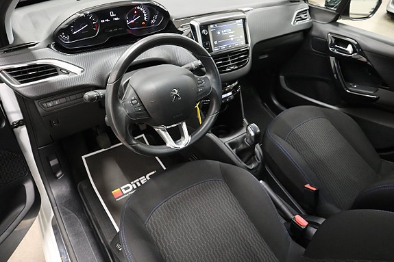Peugeot 208 6 of 18