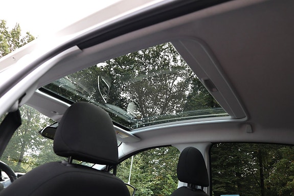 Peugeot 208 10 of 18