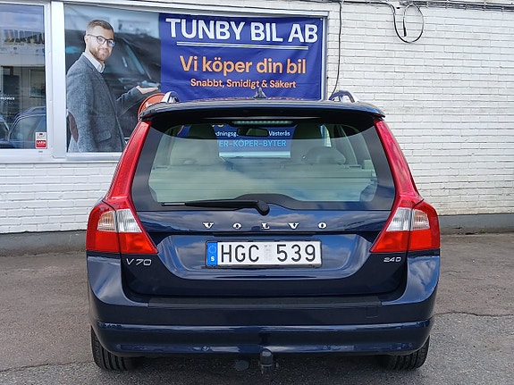 Volvo V70 5 of 25