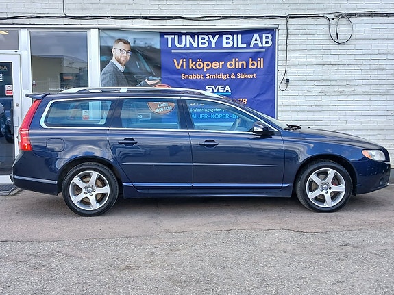 Volvo V70 4 of 25