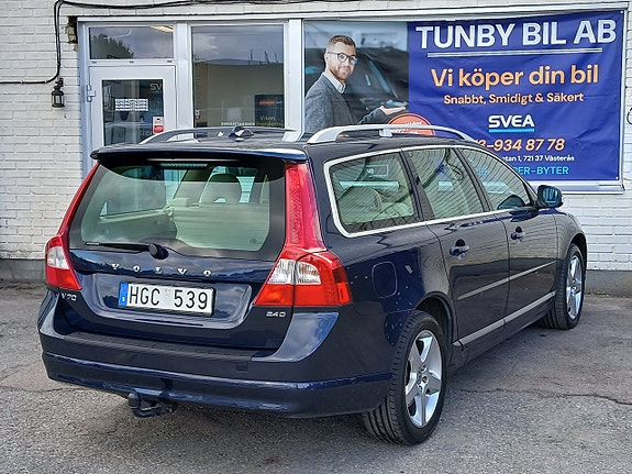 Volvo V70 7 of 25
