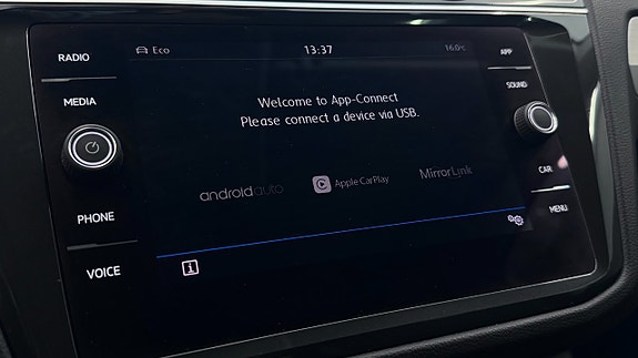 Volkswagen Tiguan 18 of 21
