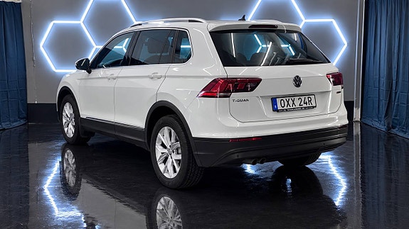 Volkswagen Tiguan 5 of 21