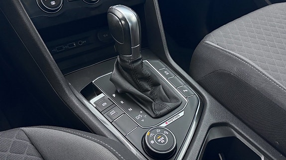 Volkswagen Tiguan 14 of 21