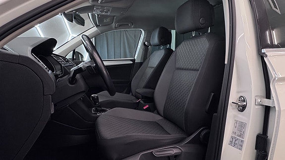 Volkswagen Tiguan 8 of 21