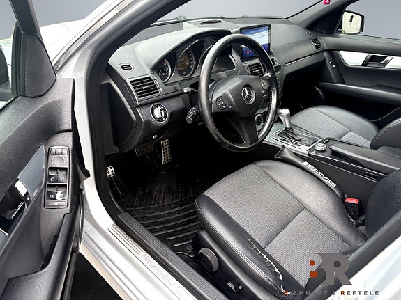 Mercedes-Benz C200 6 of 11