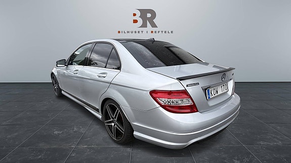 Mercedes-Benz C200 4 of 11