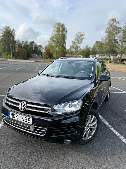 Volkswagen Touareg 3 of 7