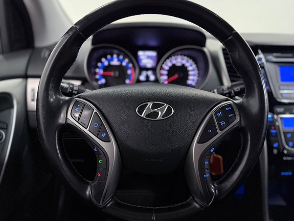 Hyundai i30 14 of 22