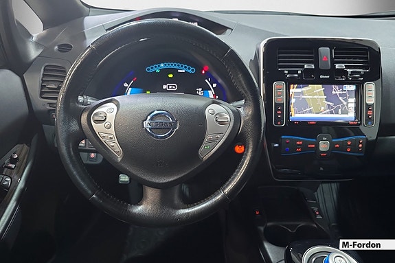 Nissan Leaf 12 of 18