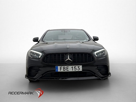 Mercedes-Benz E220 2 of 30