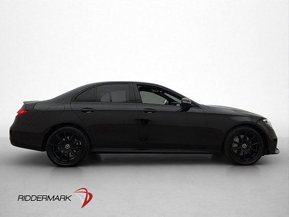 Mercedes-Benz E220 9 of 30