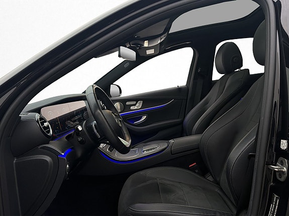 Mercedes-Benz E220 14 of 30