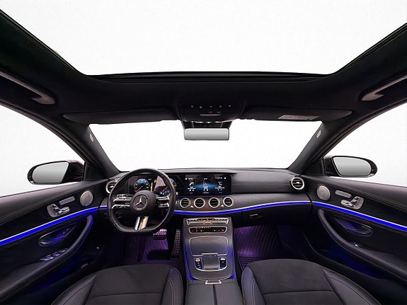 Mercedes-Benz E220 16 of 30
