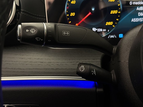 Mercedes-Benz E220 19 of 30