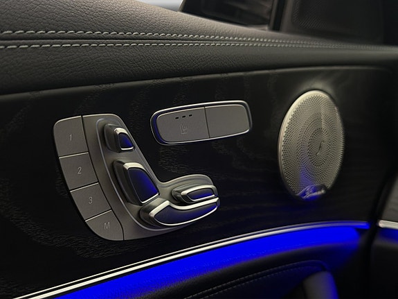 Mercedes-Benz E220 18 of 30