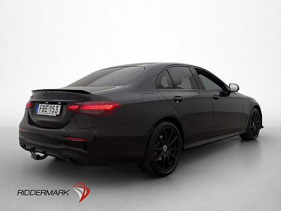 Mercedes-Benz E220 8 of 30
