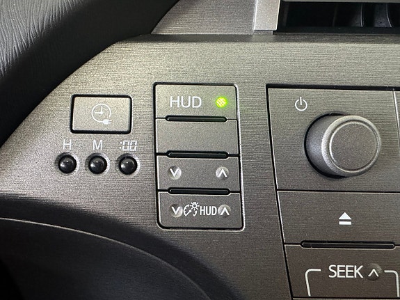 Toyota Prius Plug-in Hybrid 13 of 17
