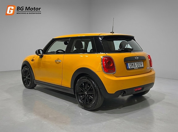 MINI Cooper 7 of 18