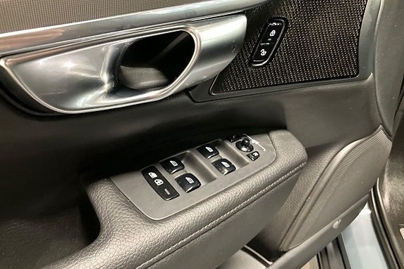 Volvo V90 Cross Country 27 of 30