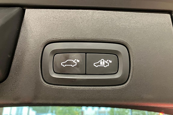Volvo V90 Cross Country 15 of 30