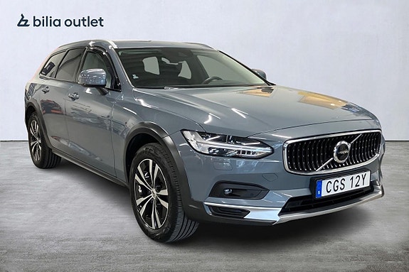Volvo V90 Cross Country 2 of 30