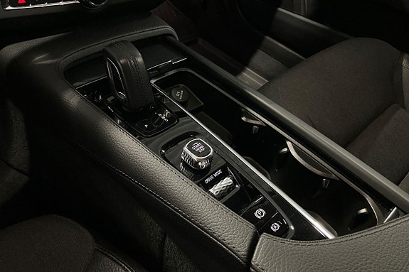 Volvo V90 Cross Country 30 of 30