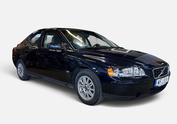 Volvo S60 2 of 11