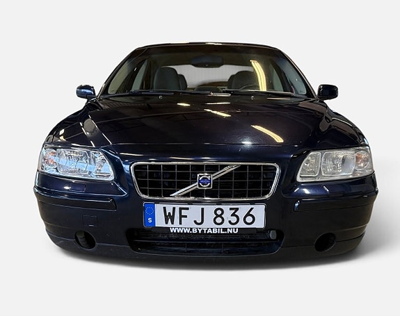 Volvo S60 4 of 11