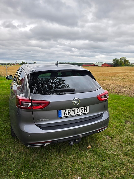 Opel Insignia 2 of 7