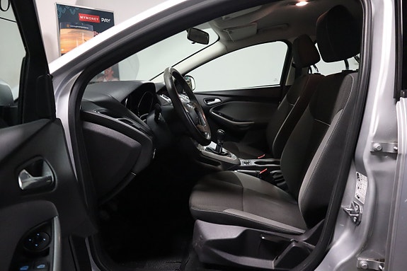 Ford Focus 9 of 16