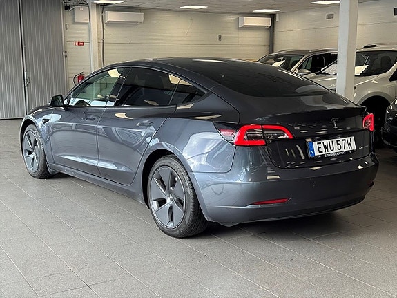 Tesla Model 3 5 of 24