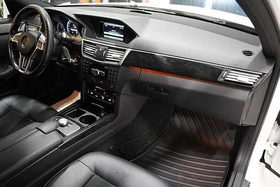Mercedes-Benz E220 8 of 19
