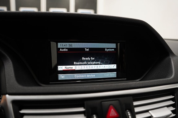 Mercedes-Benz E220 14 of 19
