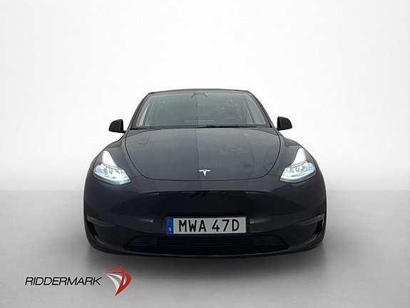 Tesla Model Y 2 of 30