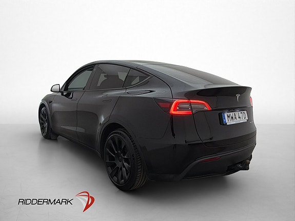 Tesla Model Y 6 of 30