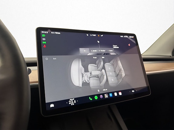 Tesla Model Y 26 of 30