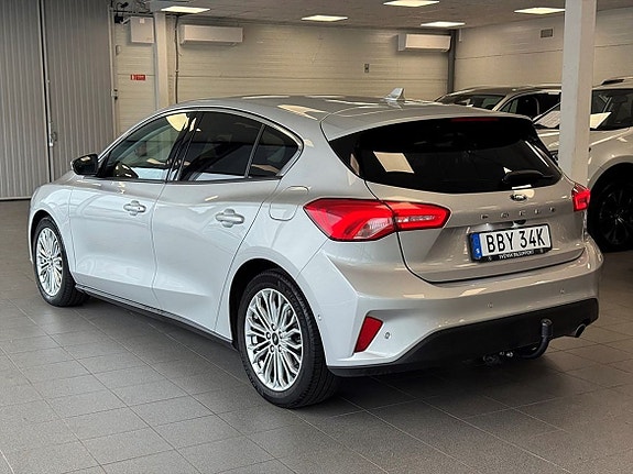 Ford Focus 5 of 21