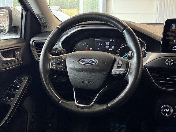 Ford Focus 11 of 21