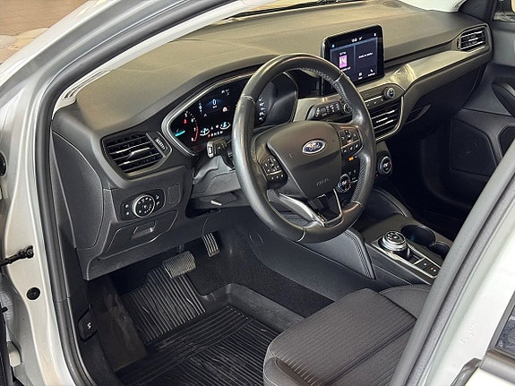 Ford Focus 9 of 21