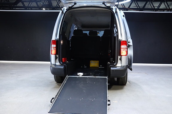 Volkswagen Caddy Maxi 12 of 24